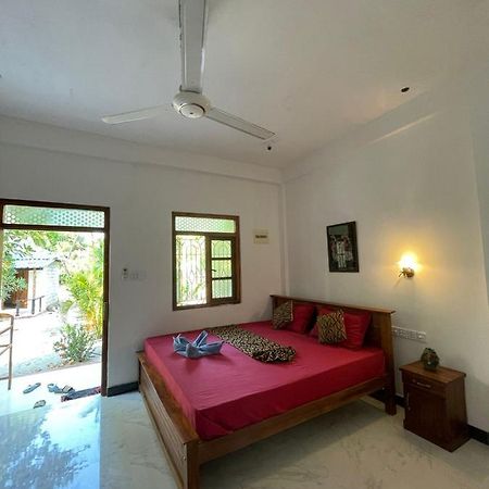 Ubay Guest House Trincomalee Ngoại thất bức ảnh