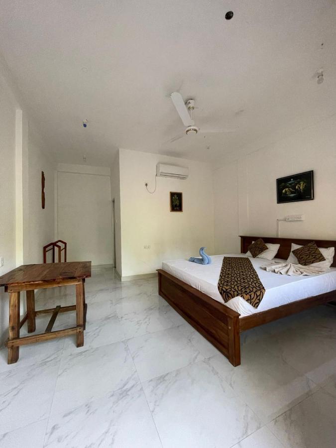 Ubay Guest House Trincomalee Ngoại thất bức ảnh
