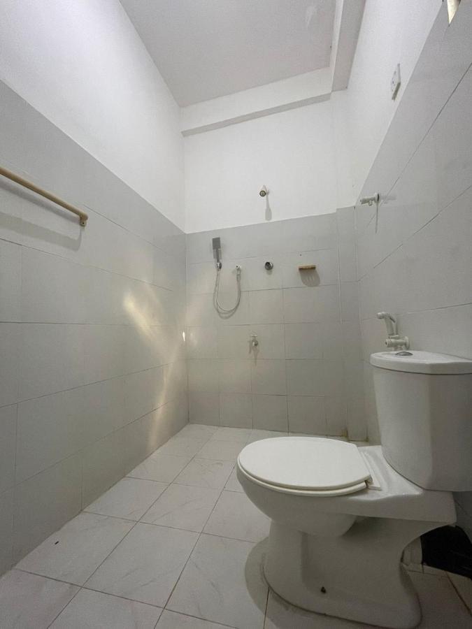 Ubay Guest House Trincomalee Ngoại thất bức ảnh