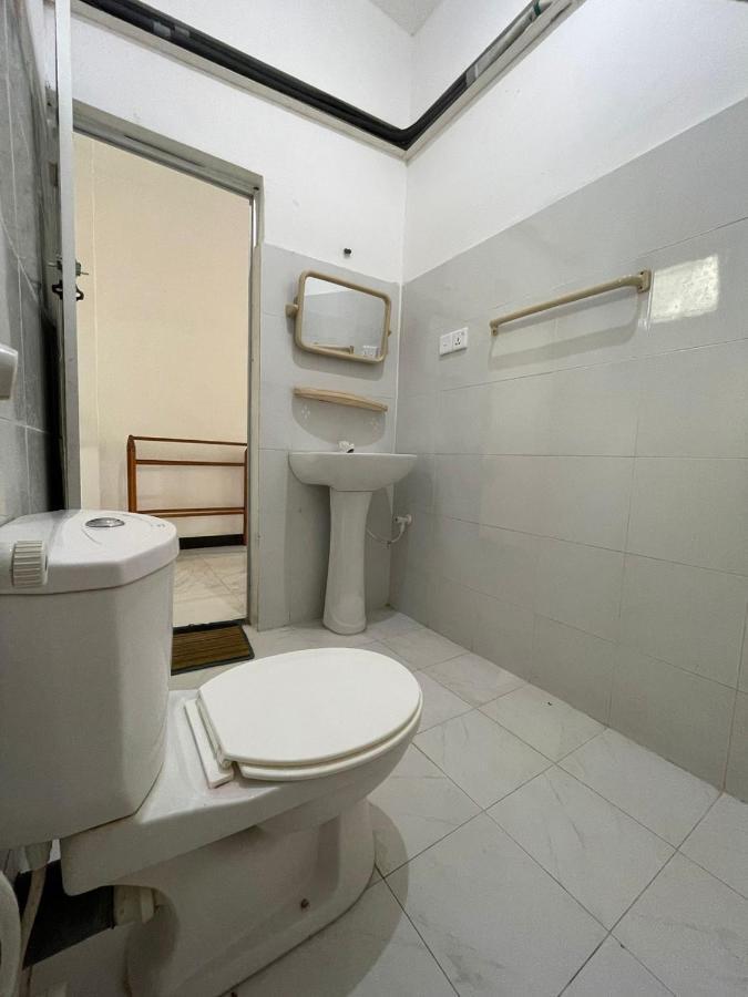 Ubay Guest House Trincomalee Ngoại thất bức ảnh