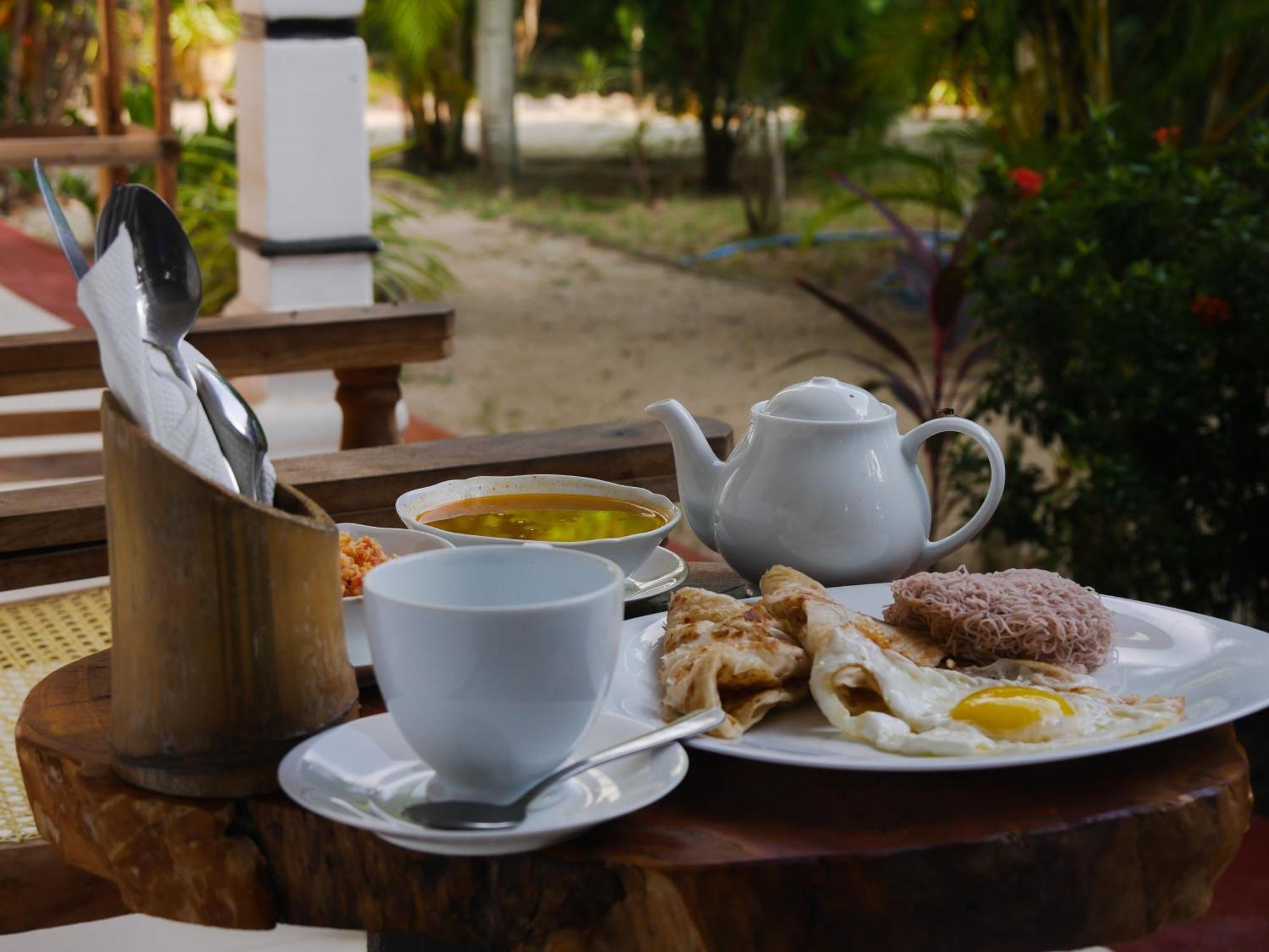Ubay Guest House Trincomalee Ngoại thất bức ảnh