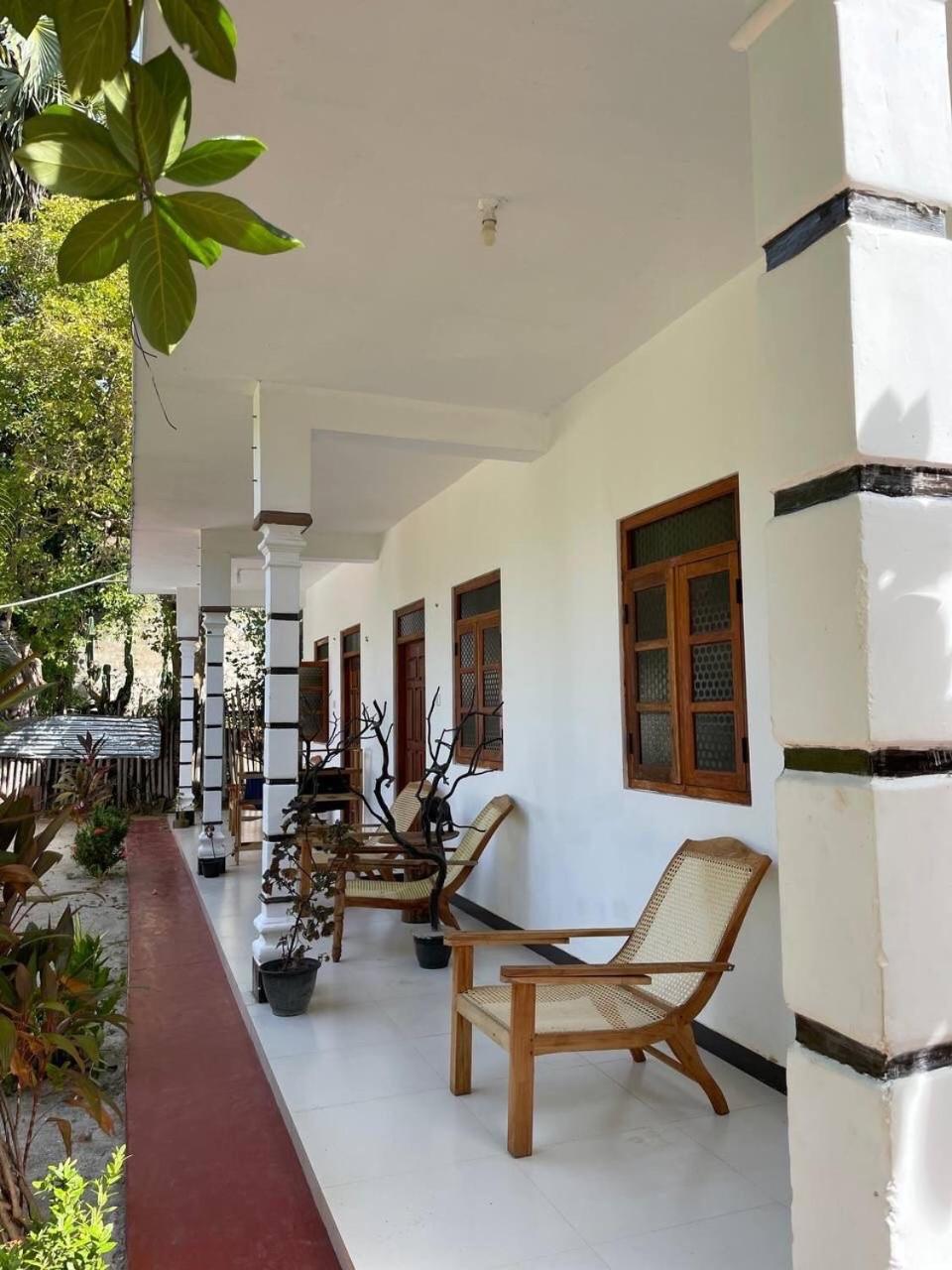 Ubay Guest House Trincomalee Ngoại thất bức ảnh